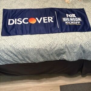 Like New Fox Big Noon Kickoff Towel